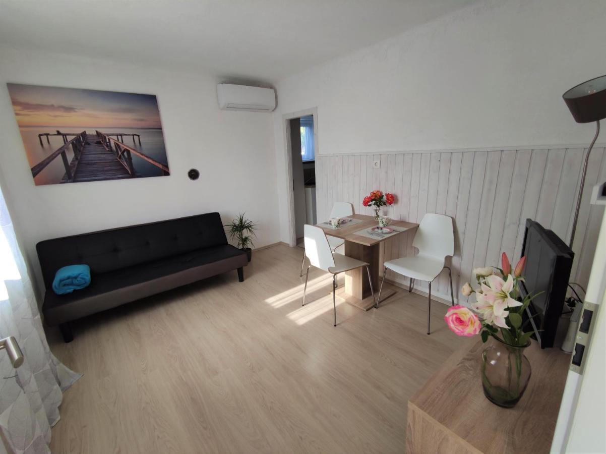 Apartman Josip Garica ภายนอก รูปภาพ