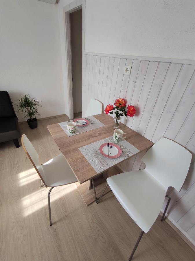 Apartman Josip Garica ภายนอก รูปภาพ