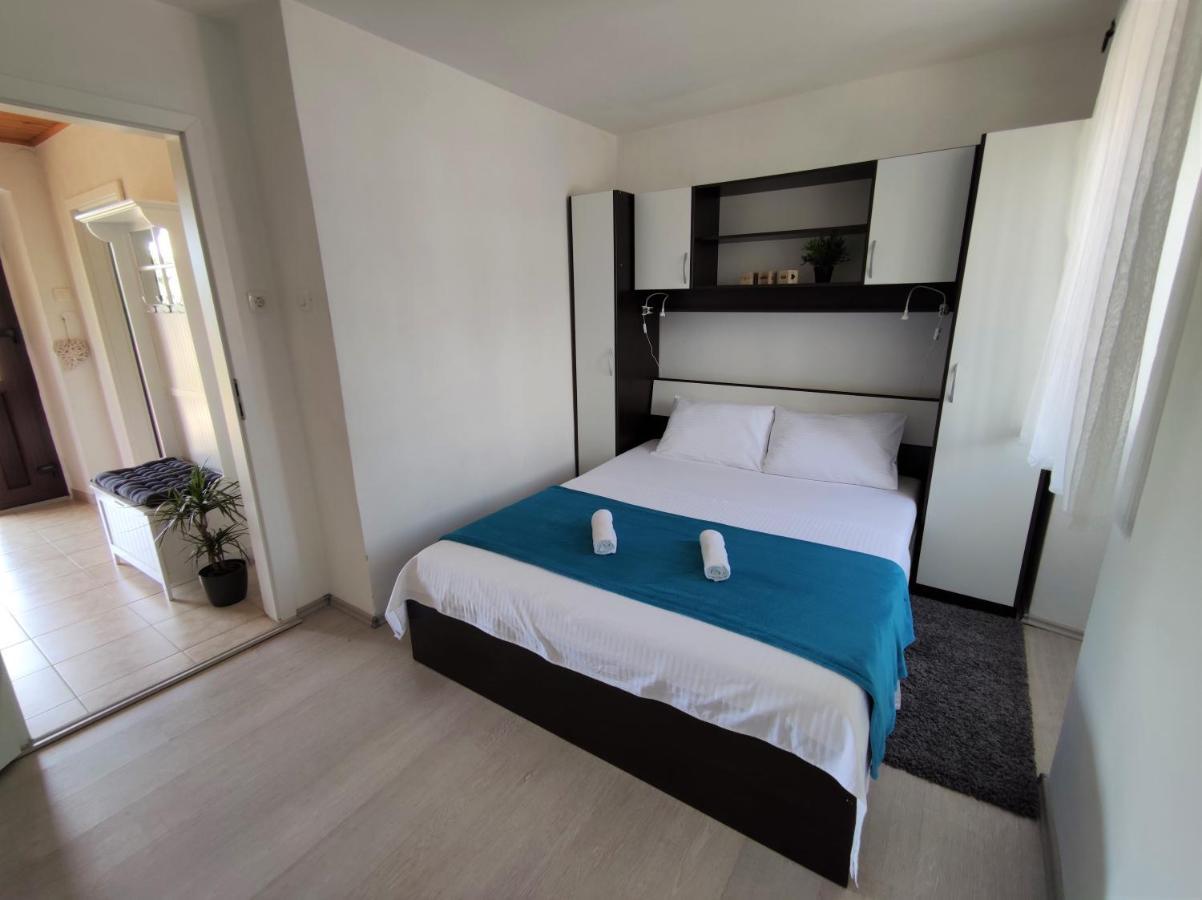 Apartman Josip Garica ภายนอก รูปภาพ